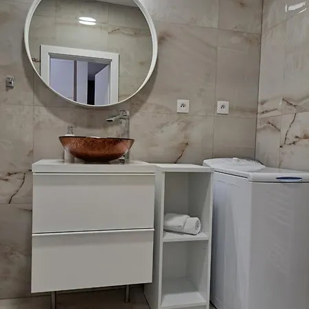Tabáň Marble Apartamento *